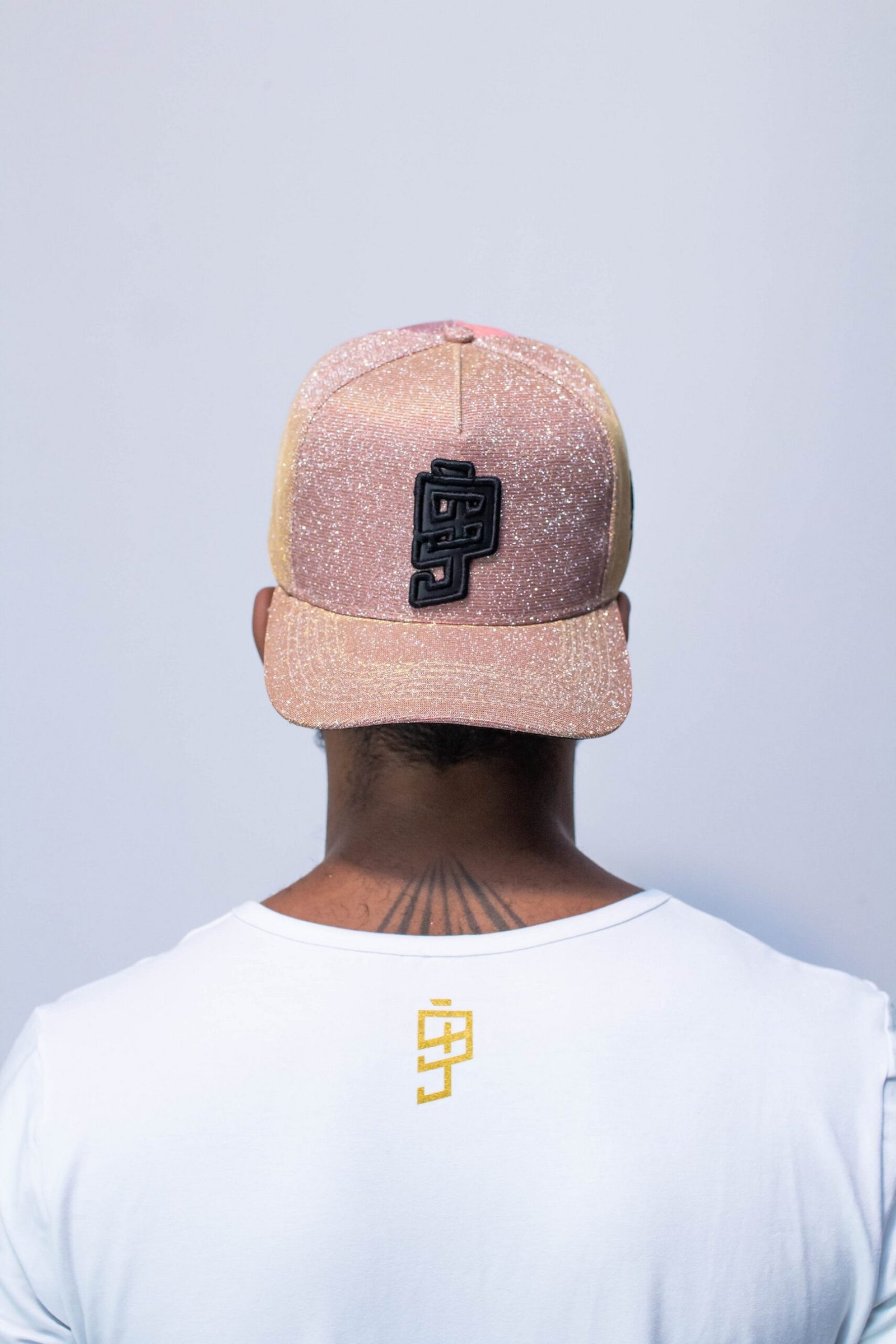 BONÉ ABA CURVA - OURO - Imagem 2